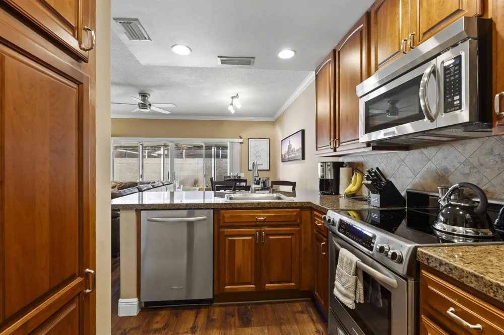 48 Live Oak Circle Jupiter, FL 33469