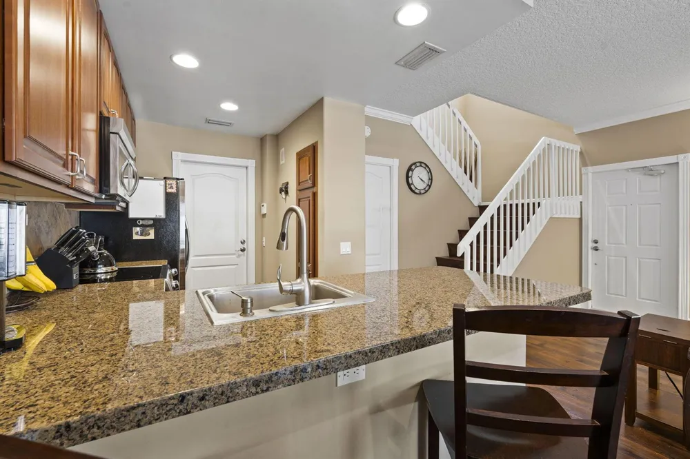 48 Live Oak Circle Jupiter, FL 33469