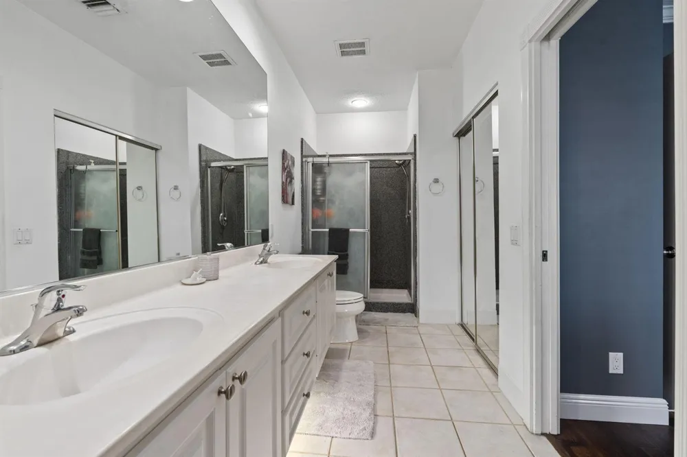 48 Live Oak Circle Jupiter, FL 33469