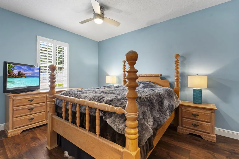 48 Live Oak Circle Jupiter, FL 33469
