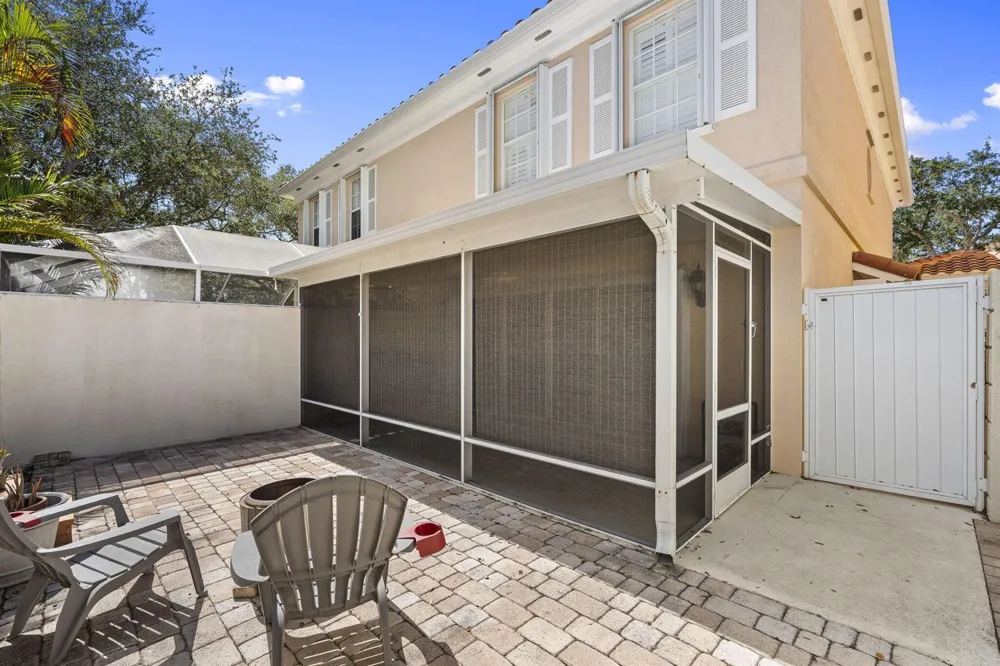 48 Live Oak Circle Jupiter, FL 33469