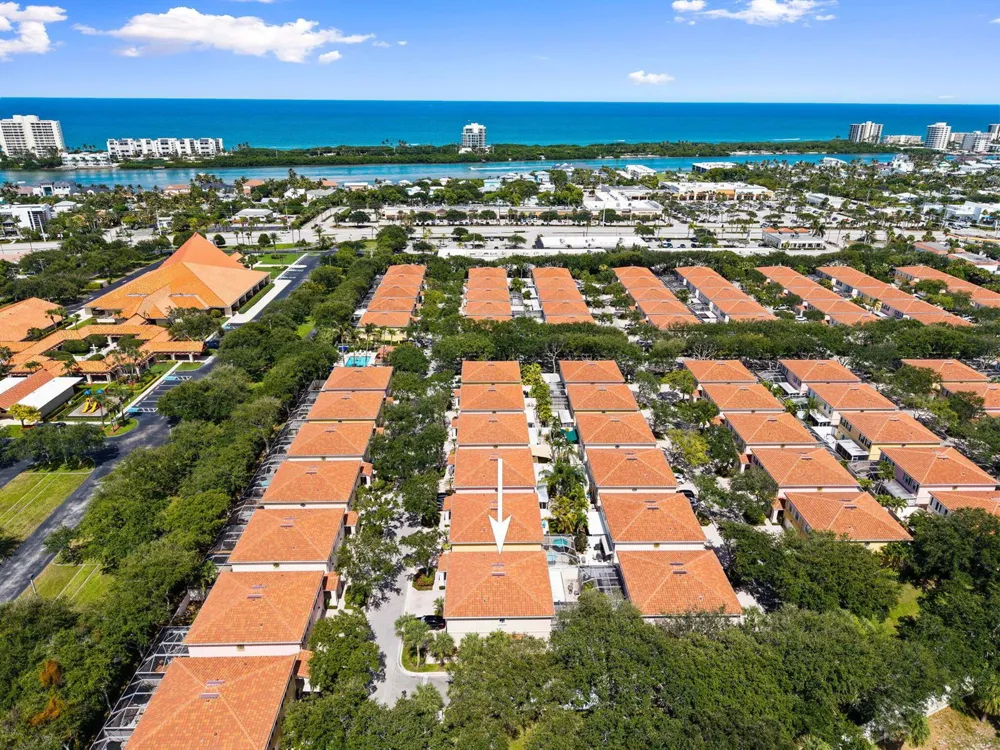 48 Live Oak Circle Jupiter, FL 33469