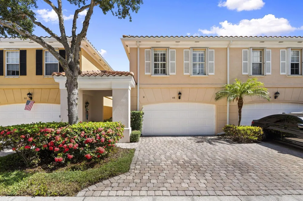 48 Live Oak Circle Jupiter, FL 33469