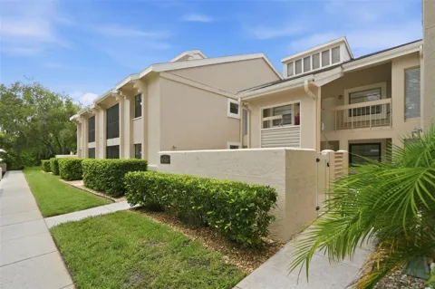 60 ST ANDREWS PLACE #60