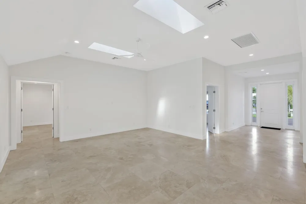 1386 S Atlantic Drive Lantana, FL 33462