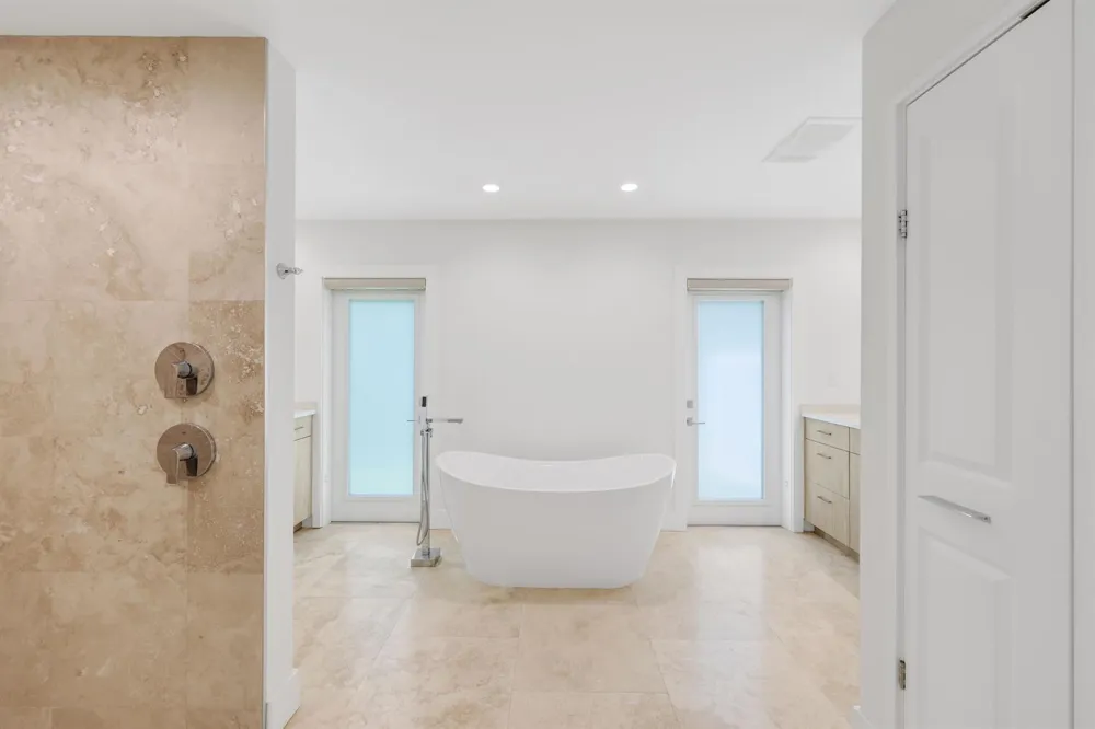 1386 S Atlantic Drive Lantana, FL 33462