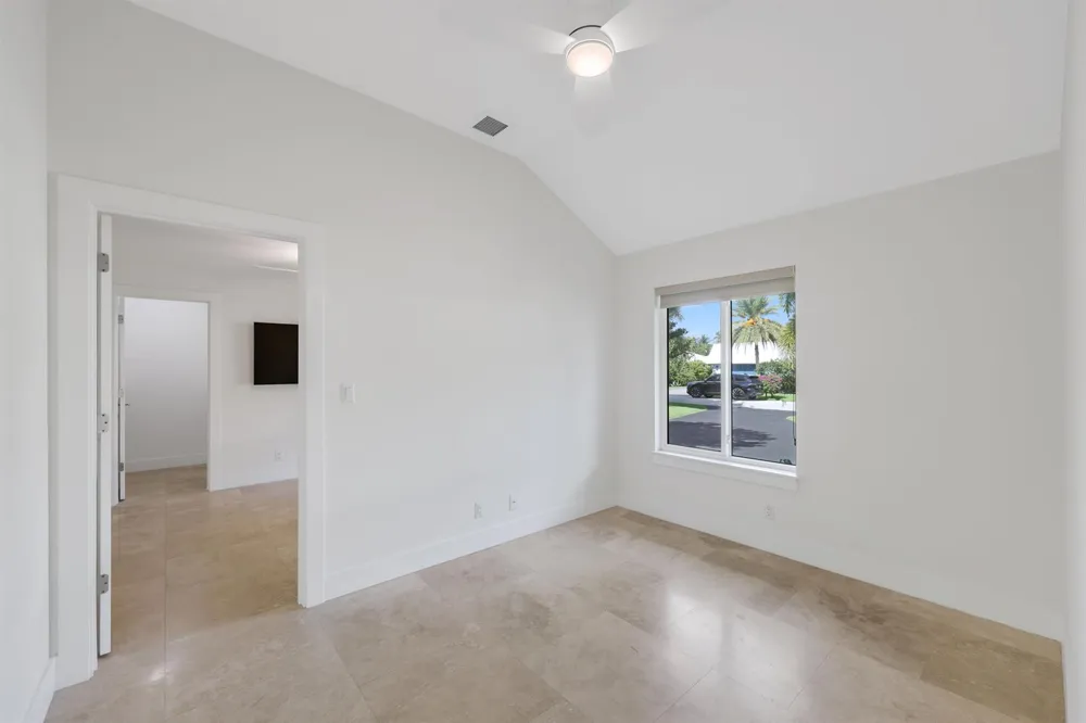 1386 S Atlantic Drive Lantana, FL 33462