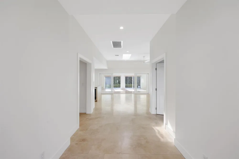 1386 S Atlantic Drive Lantana, FL 33462