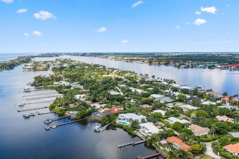 1386 S Atlantic Drive Lantana, FL 33462