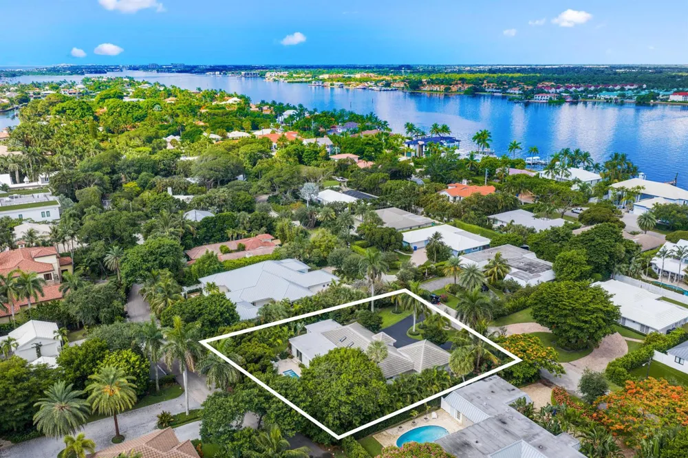 1386 S Atlantic Drive Lantana, FL 33462