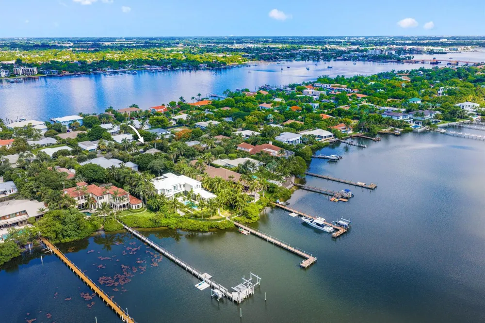 1386 S Atlantic Drive Lantana, FL 33462