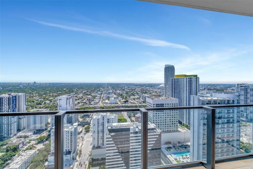 88 SW 7th St #3604 Miami, FL 33130