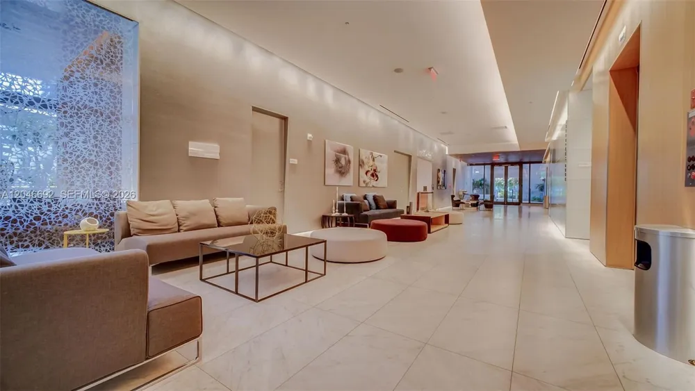 88 SW 7th St #3604 Miami, FL 33130