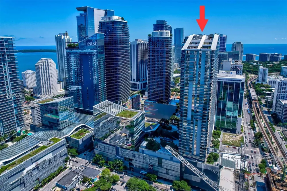 88 SW 7th St #3604 Miami, FL 33130