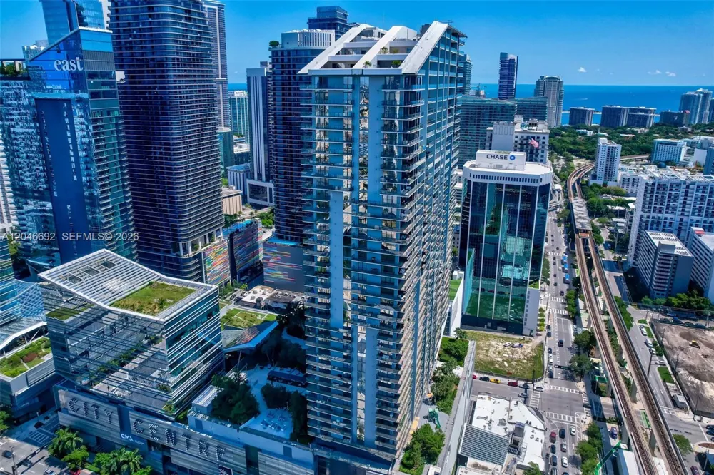 88 SW 7th St #3604 Miami, FL 33130