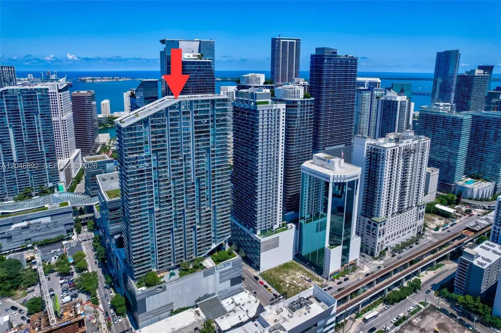 88 SW 7th St #3604 Miami, FL 33130