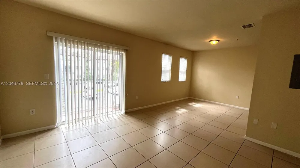 8850 NW 97th Ave #205 Doral, FL 33178