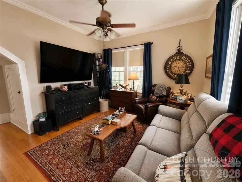 9216 Nc Highway 194 Highway Lansing, NC 28643