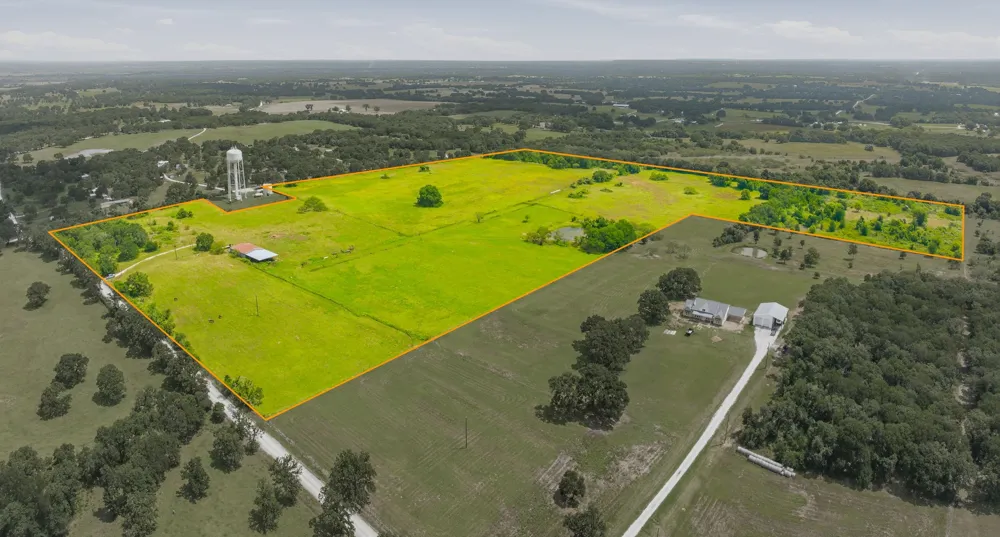 1439 Hcr 1432 Covington, TX 76636