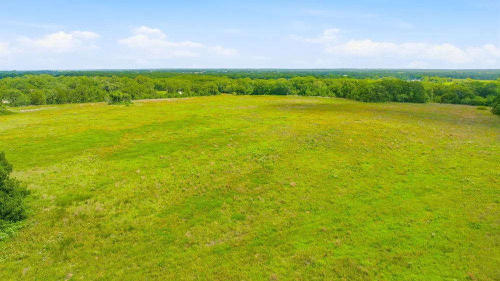 1439 Hcr 1432 Covington, TX 76636