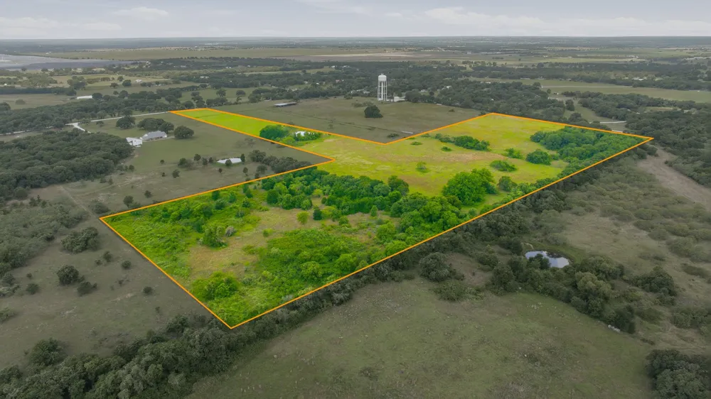 Hcr 1439 #28 Acres Covington, TX 76636