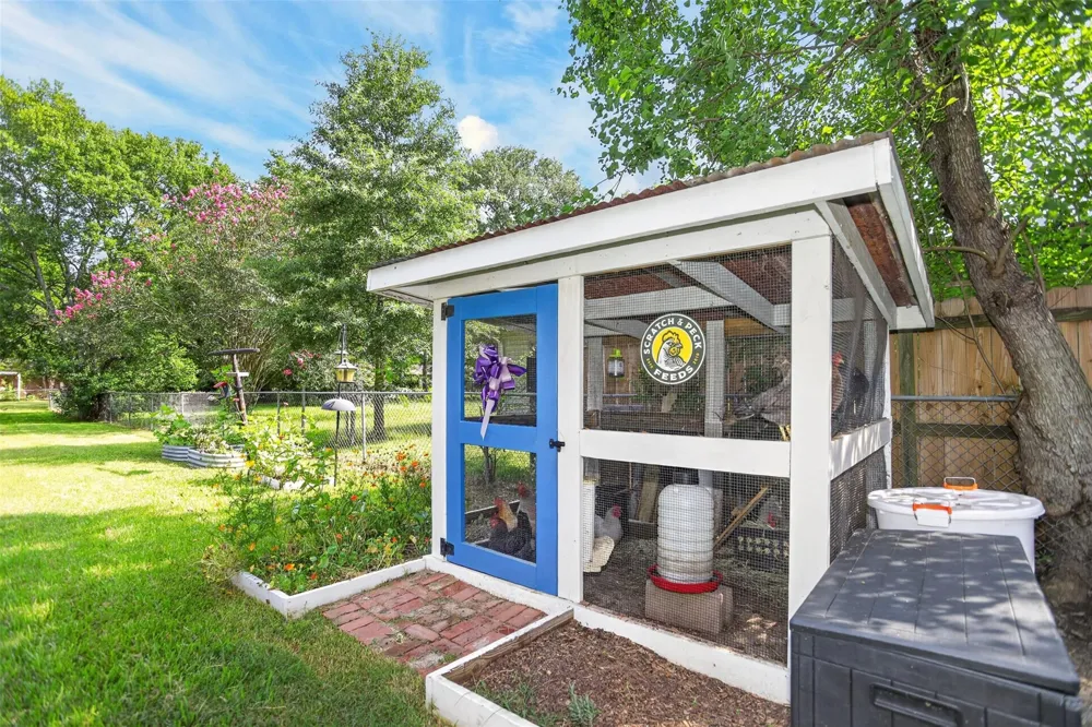 107 Charles Street Crockett, TX 75835