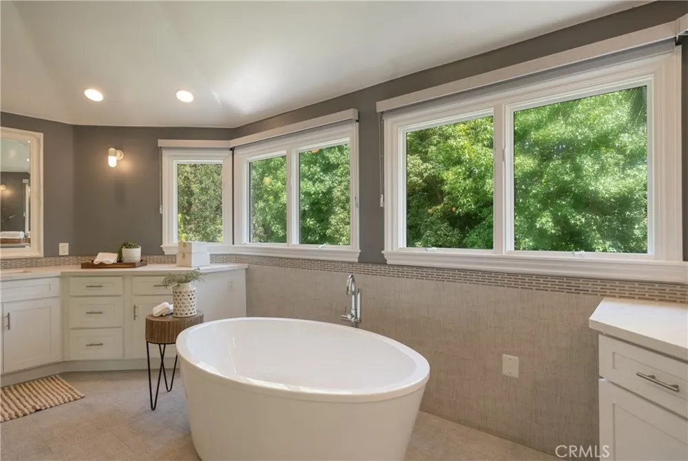 10711 Rockhurst Avenue North Tustin, CA 92705