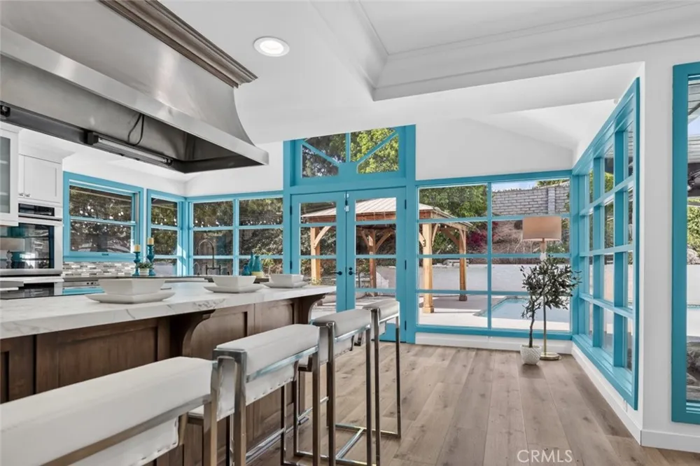 20001 Hiawatha Street Chatsworth, CA 91311
