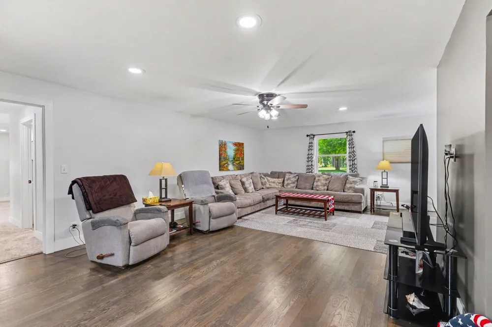 2932 S Maple Island Road Sullivan Township, MI 49451