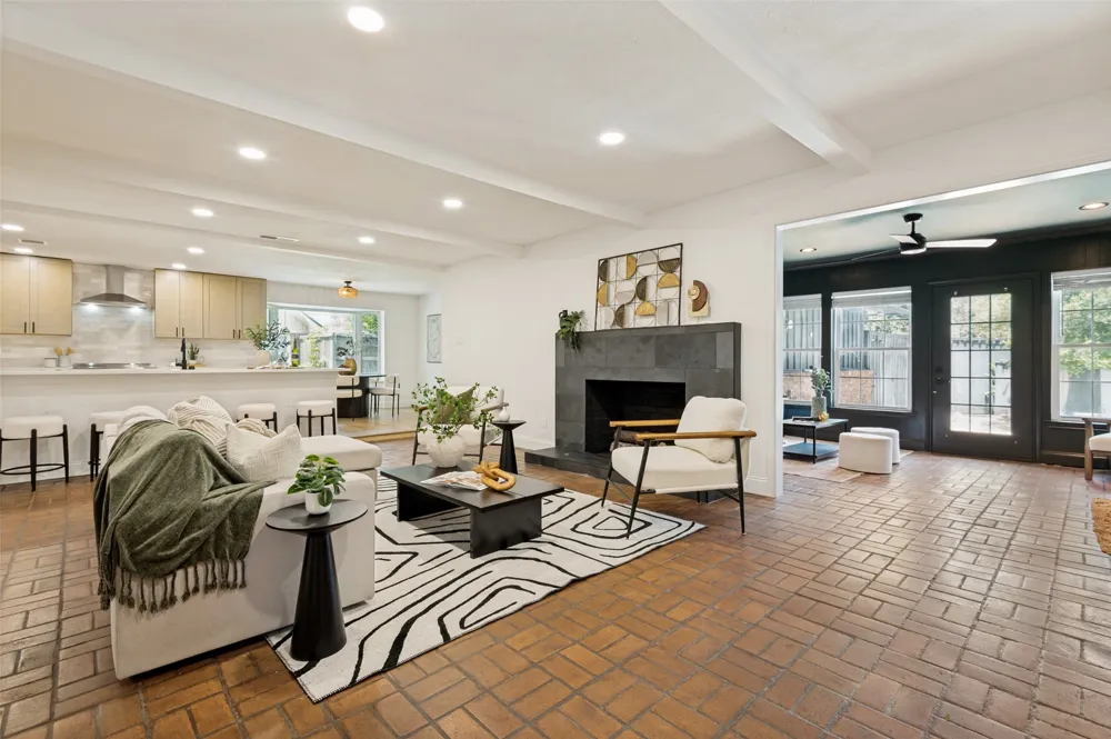 10830 Ferndale Road Dallas, TX 75238