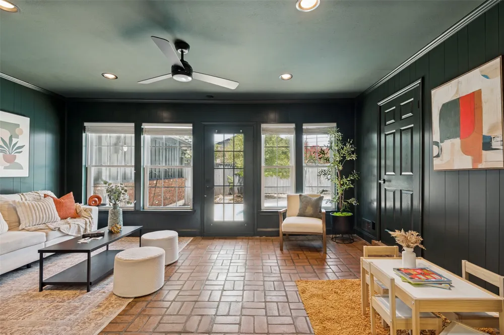 10830 Ferndale Road Dallas, TX 75238