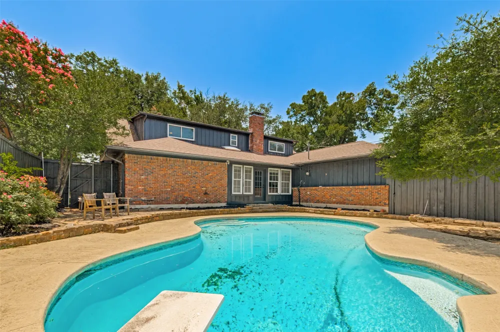 10830 Ferndale Road Dallas, TX 75238