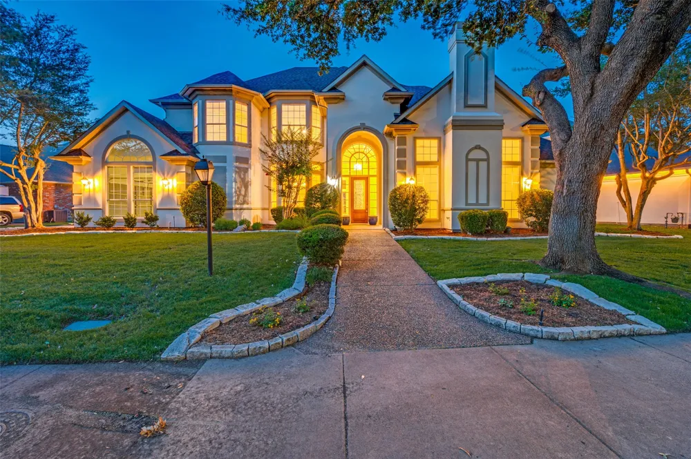 17919 Castle Bend Drive Dallas, TX 75287