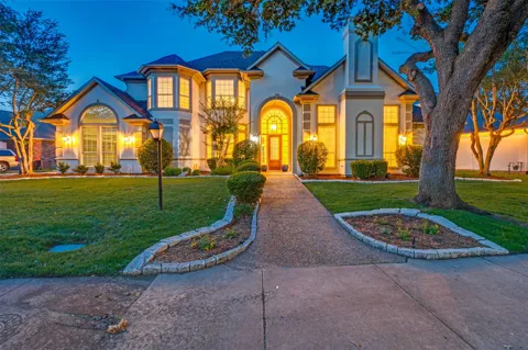 17919 Castle Bend Drive