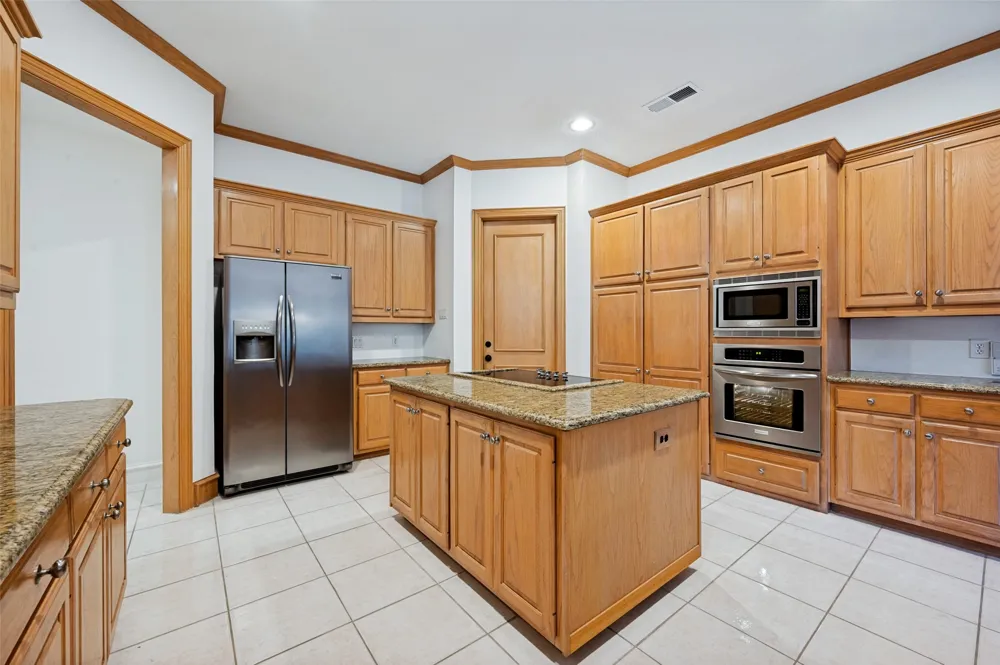 17919 Castle Bend Drive Dallas, TX 75287