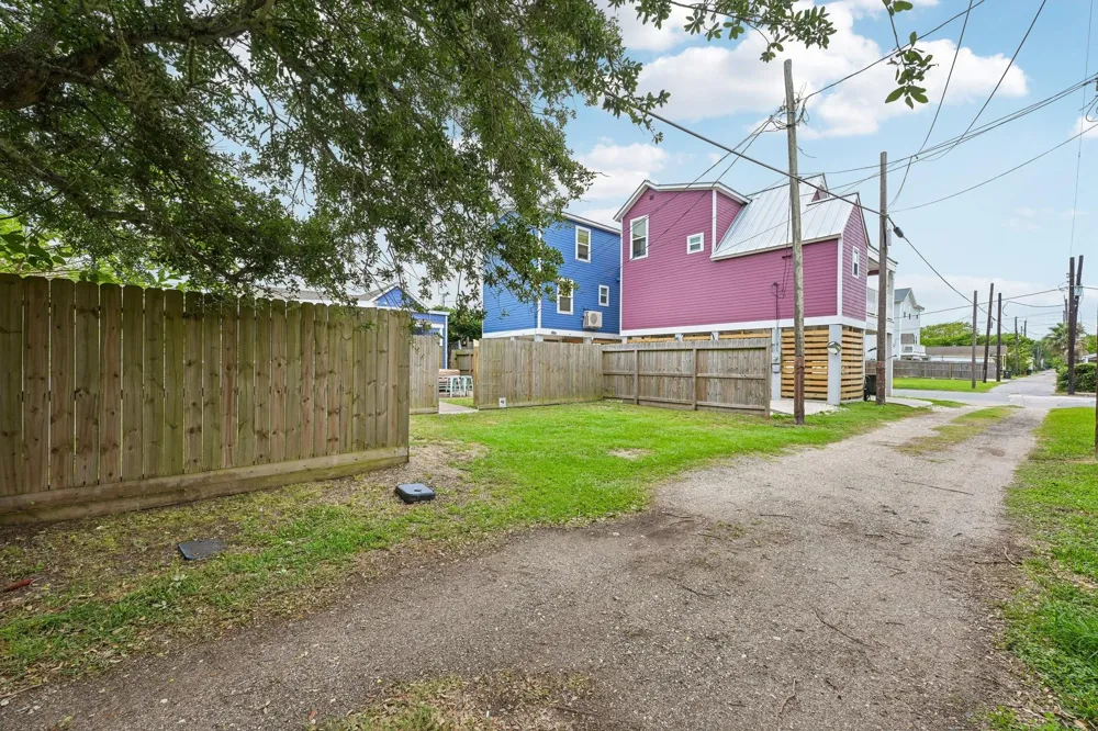 1022 Avenue L Galveston, TX 77550