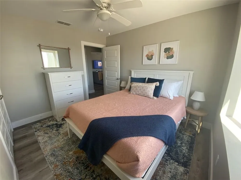 1107 S 11th Street #B12 Port Aransas, TX 78373
