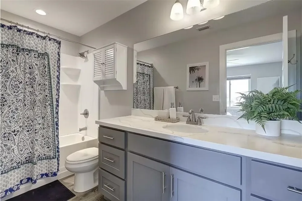 1107 S 11th Street #B12 Port Aransas, TX 78373
