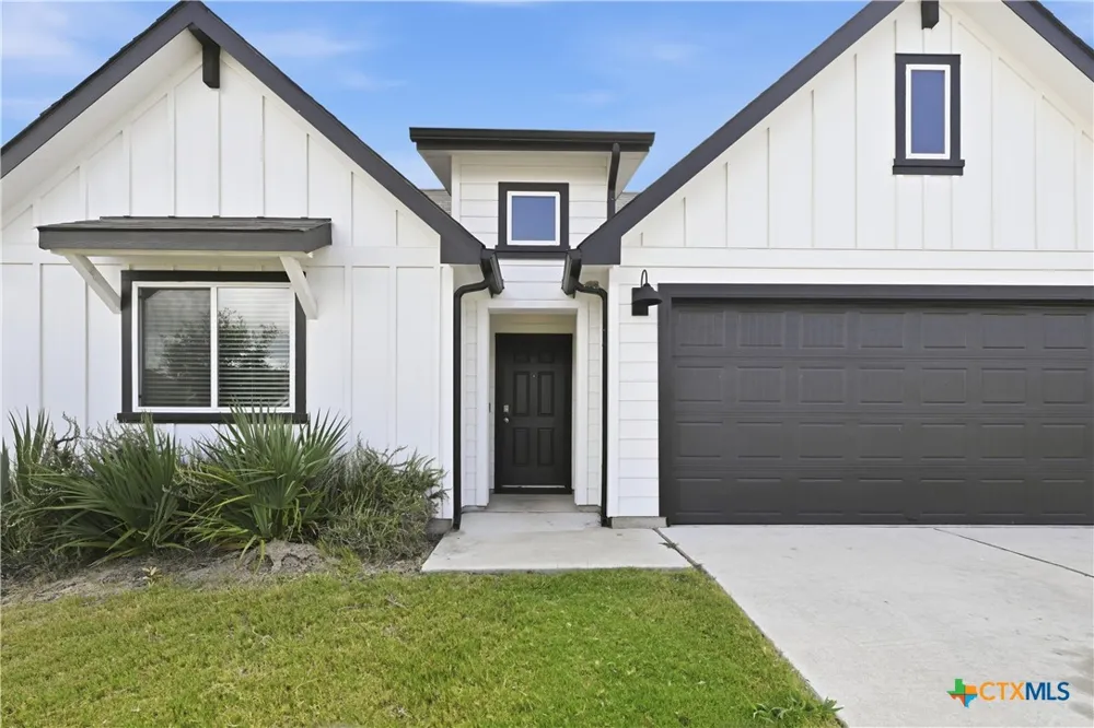 326 Richland Drive Lockhart, TX 78644