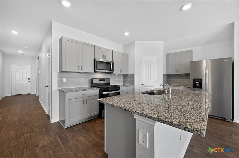 326 Richland Drive Lockhart, TX 78644