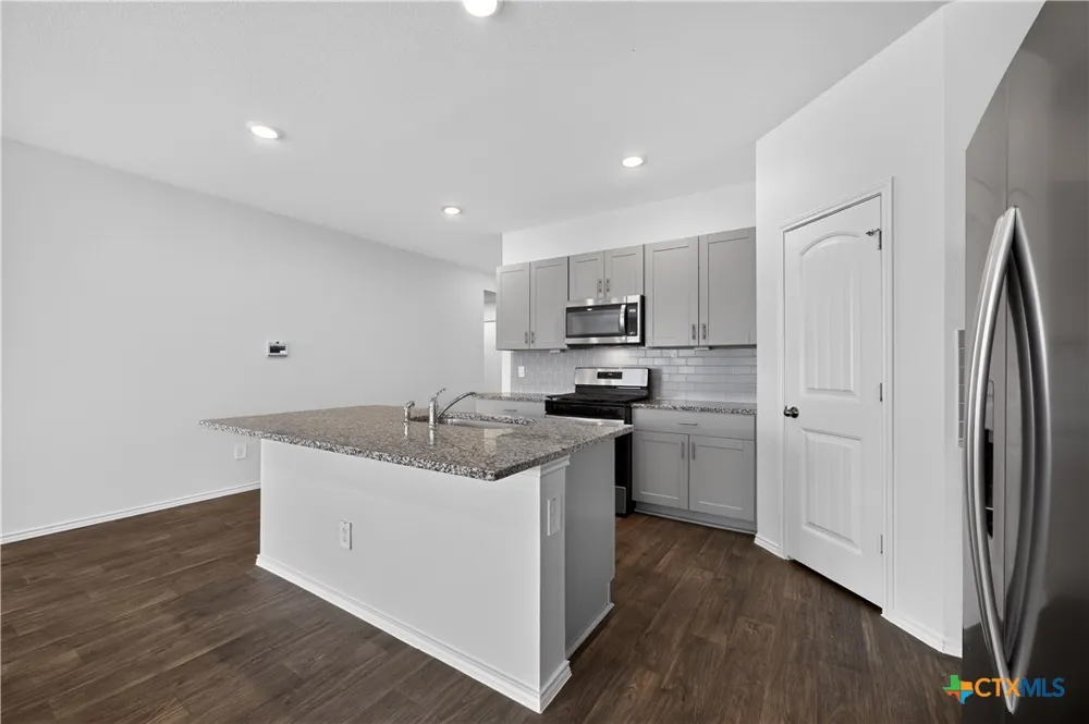 326 Richland Drive Lockhart, TX 78644