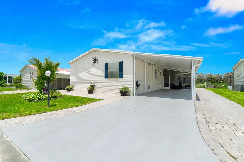 1637 SW 35th Circle Okeechobee, FL 34974
