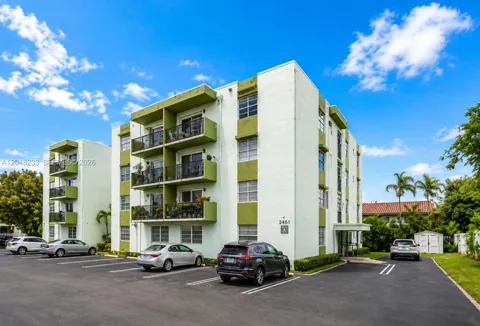 1530 SW 2nd St #307