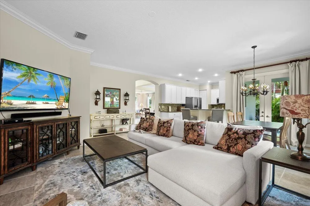 464 Oriole Lane Jupiter, FL 33458