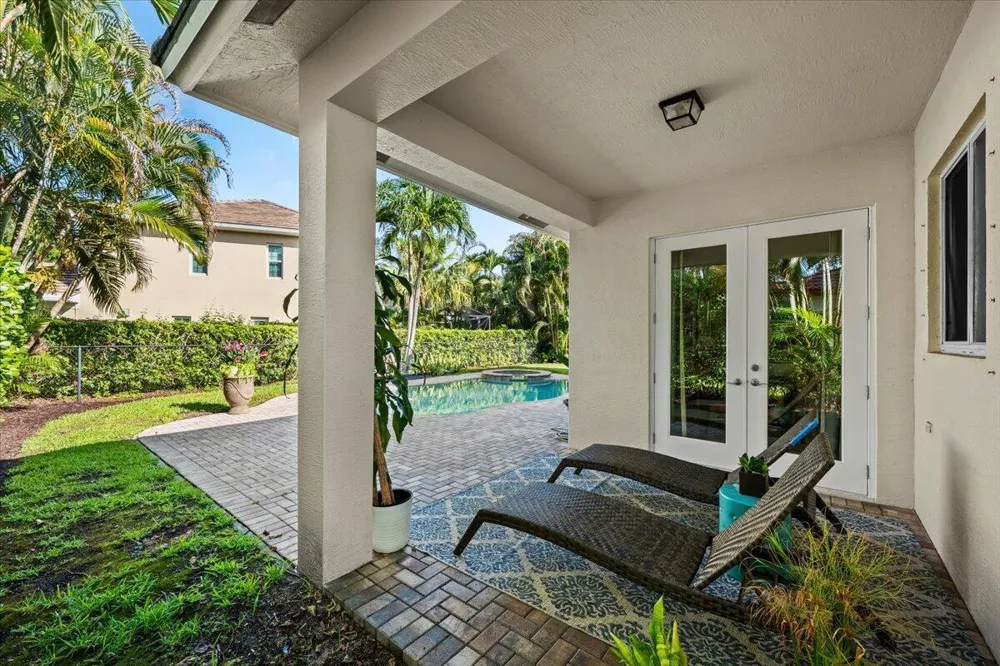 464 Oriole Lane Jupiter, FL 33458