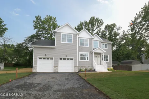 128 Center Avenue