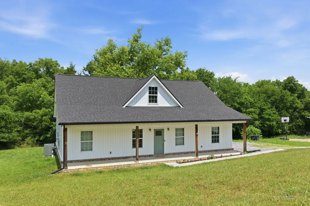94 Hickory Ridge Ln Woodbury, TN 37190