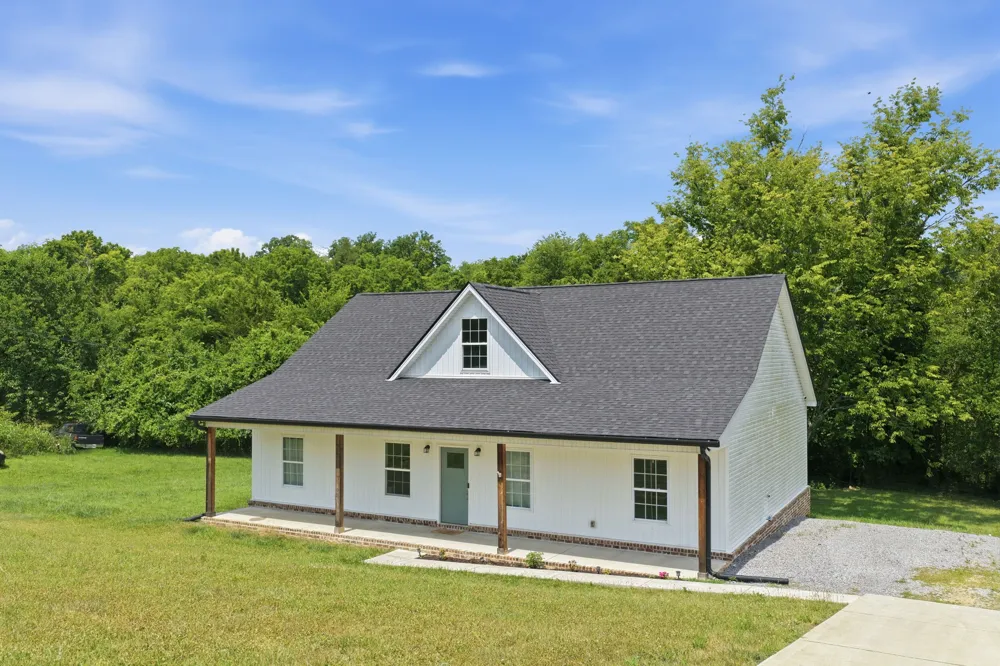 94 Hickory Ridge Ln Woodbury, TN 37190