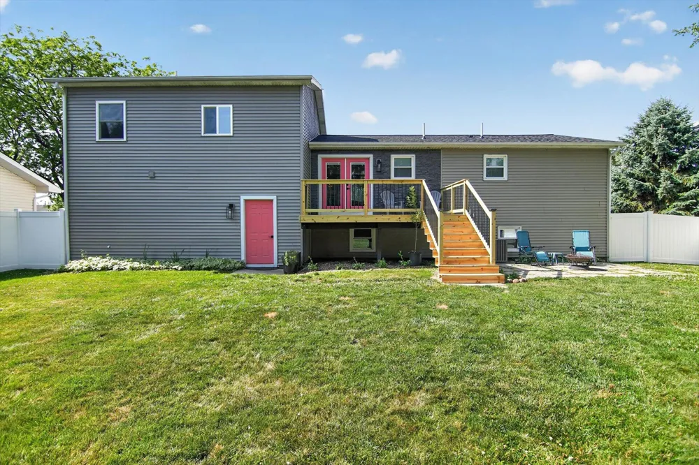438 South Street Blissfield Township, MI 49228