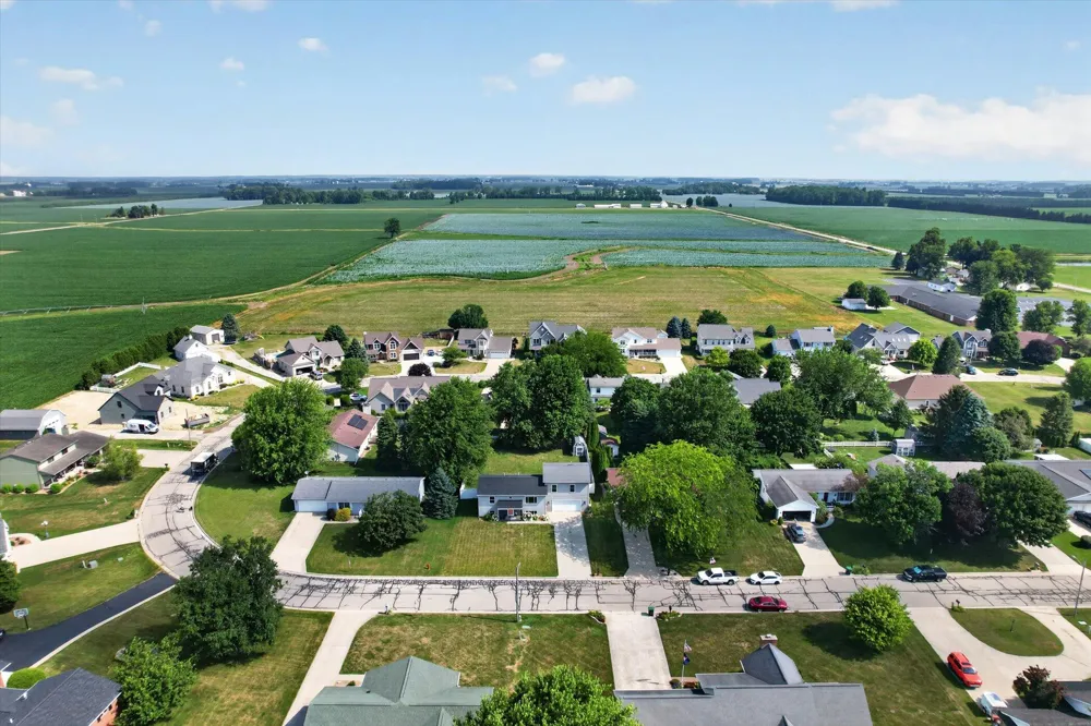 438 South Street Blissfield Township, MI 49228